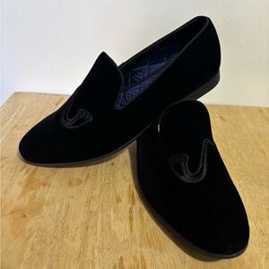 Steve Madden Men’s Black velvet suede Venetian loafers with smoking pipe